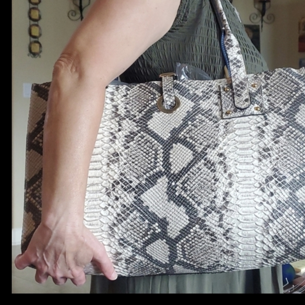 Italian Gen Leather Python Print Large Purse - image 2